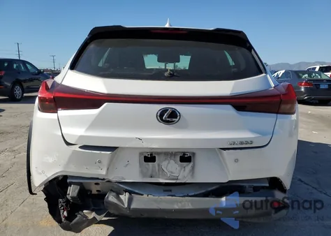 2022 Lexus Ux 200 Base из США, поврежденный, VIN JTHX3JBH2N2050732